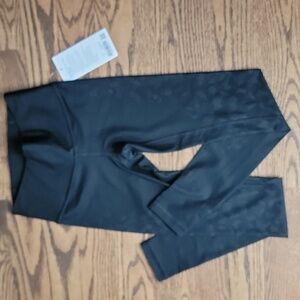 Lululemon Mapped out HR tight 28'' Camo